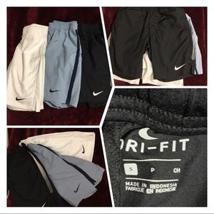 ⚽️🎾⚽️3 NIKE MENS SHORTS (S)